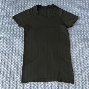 lululemon athletica Dark Olive Short Sleeve Tee